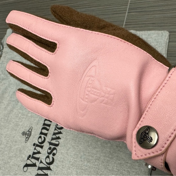 Vivienne Westwood Accessories - Vivienne Westwood gloves pink real leather Japan Exclusive